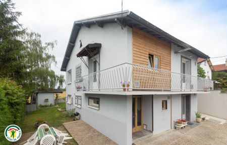 G&icirc;te n&deg;563105 Voiron - Is&egrave;re - photo