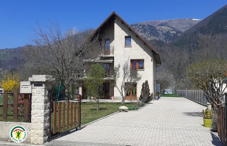 G&icirc;te n&deg;128100 Corps - Is&egrave;re - photo