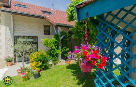 G&icirc;te n&deg;432100 Saint-Nicolas-de-Macherin - Is&egrave;re - photo