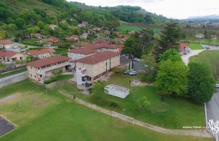 G&icirc;te de groupe n&deg;95025 Chatte - Is&egrave;re - photo