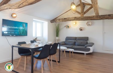 G&icirc;te n&deg;180104 Gillonnay - Is&egrave;re - photo