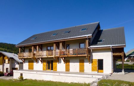 G&icirc;te n&deg;129870 Corren&ccedil;on-en-Vercors - Is&egrave;re - Printemps